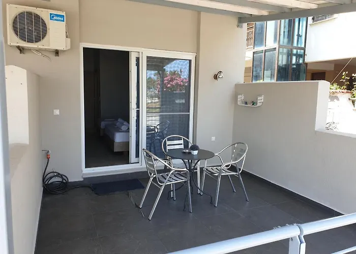 Blue Horizon * Néoi Póroi