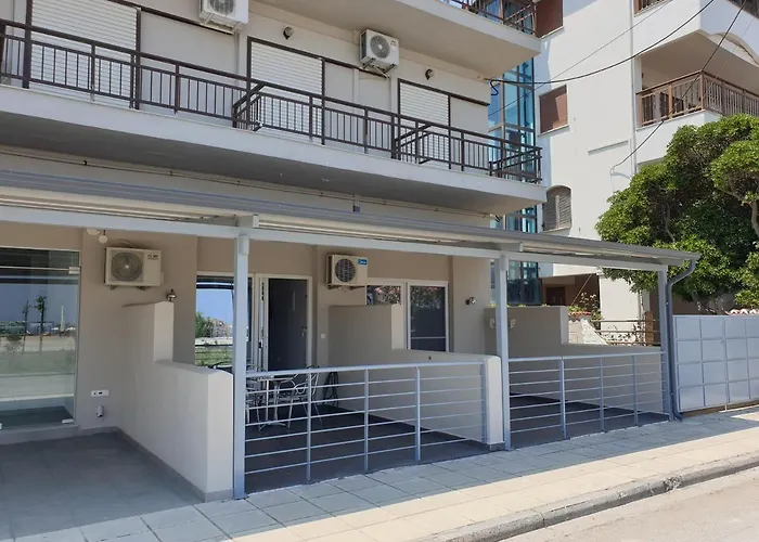 Blue Horizon Néoi Póroi